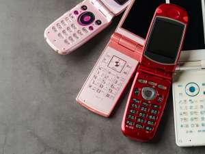 nokia-dumbphones-make-a-comeback