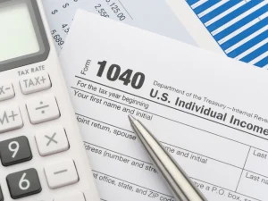 irs-contractor-leaked-the-tax-returns-of-over-400k-americans-and-businesses